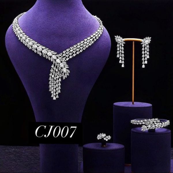 CJ007